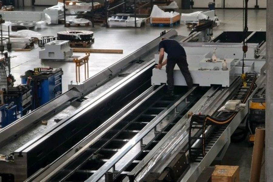 Our latest crankshaft grinder is coming up!